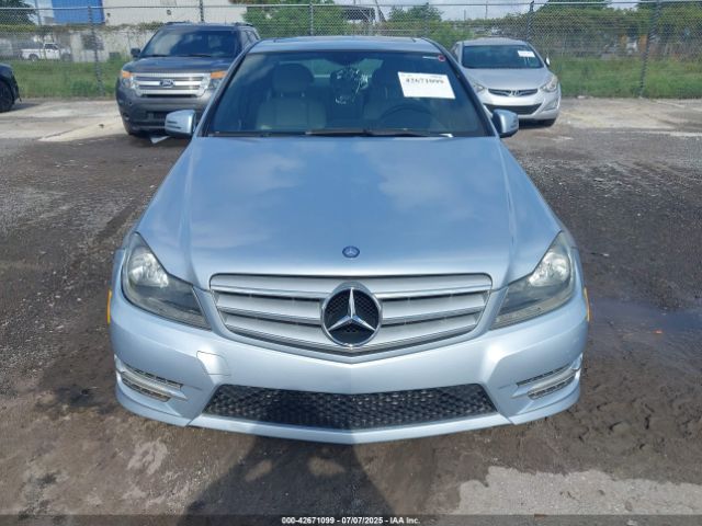 2013 MERCEDES-BENZ C 250 WDDGF4HB9DA785179 Photo 5