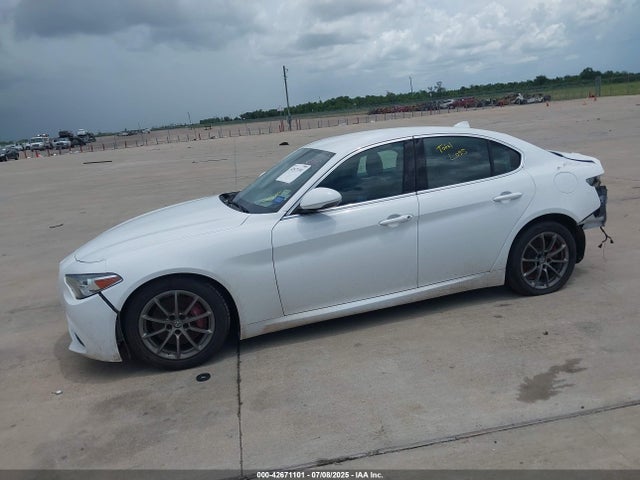 Alfa Romeo giulia (952) 2017 ZARFAEBN2H7537152 Image 2