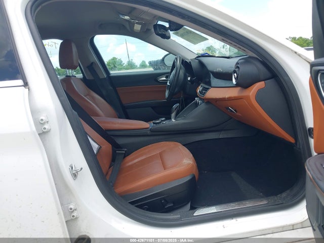 Alfa Romeo giulia (952) 2017 ZARFAEBN2H7537152 Image 5