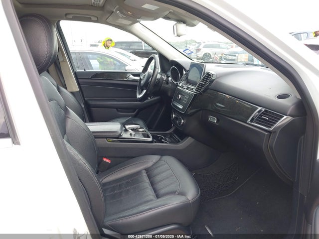 4JGDA5JB0GA684107 Mercedes-Benz m276