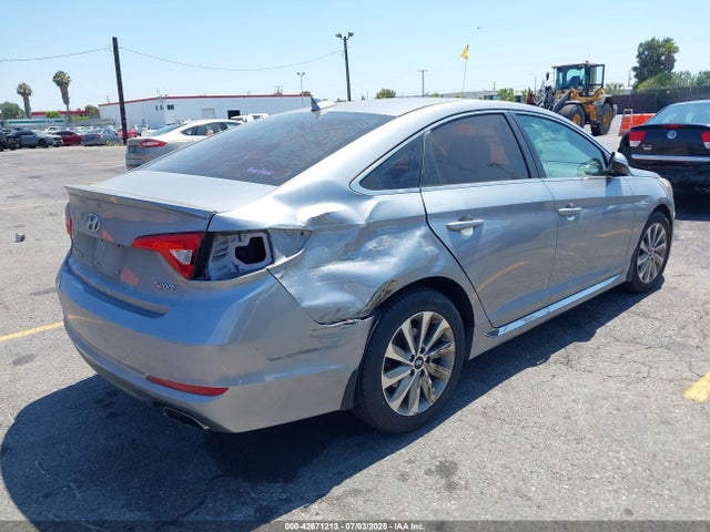 5NPE34AF8HH444460 Hyundai 2017