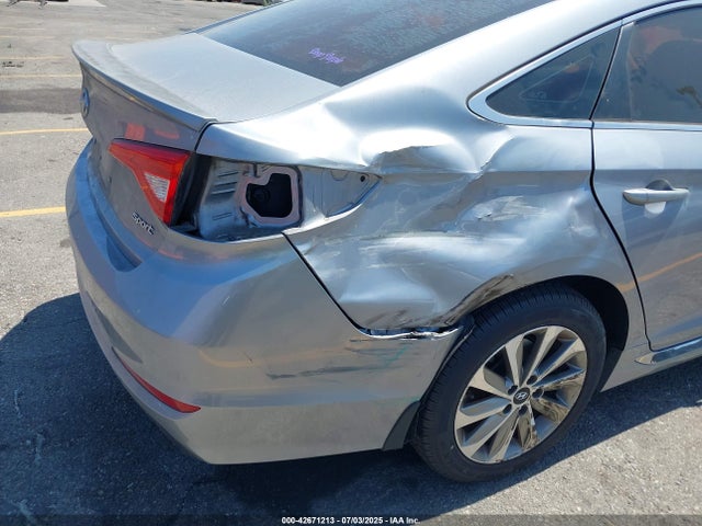 5NPE34AF8HH444460 Hyundai 2017
