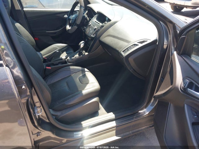 Ford 2015 2015 1FADP3K22FL334332 Image 5