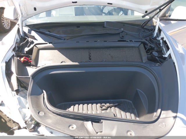 7SAYGDEE2NF382991 Tesla Model Y