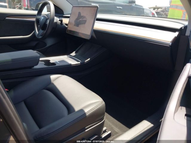 2023 TESLA MODEL 3 5YJ3E1EA1PF545402 Photo 4