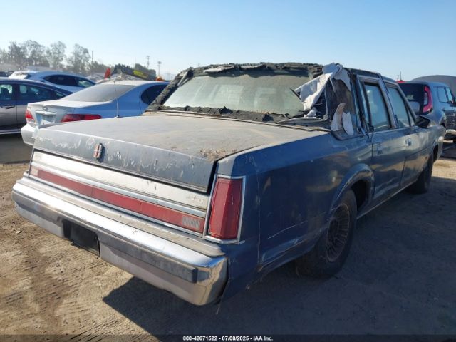 1988 LINCOLN TOWN CAR 1LNBM81F6JY705804 Photo 3