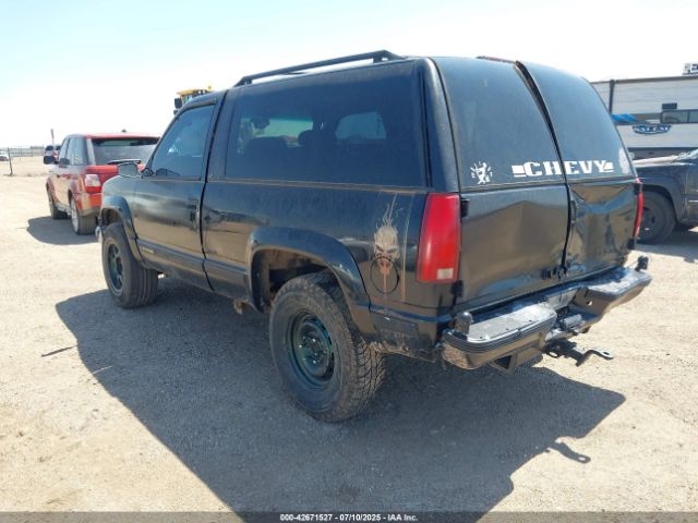 1999 CHEVROLET TAHOE 3GNEK18R8XG122286 Photo 2