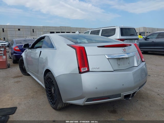 2011 CADILLAC CTS 1G6DP1ED6B0106361 Photo 2