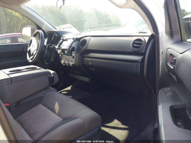 2017 TOYOTA TUNDRA 5TFRM5F13HX118748 Photo 4