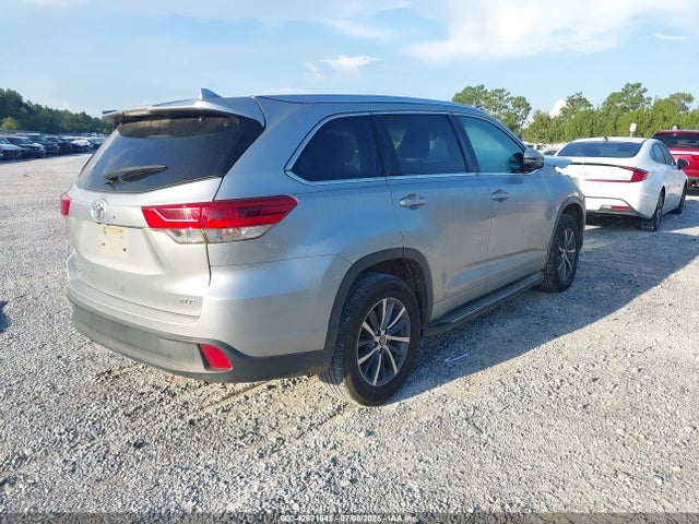5TDKZRFH7JS531369 Toyota 2gr-fks