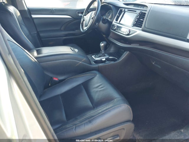 5TDKZRFH7JS531369 Toyota 2gr-fks