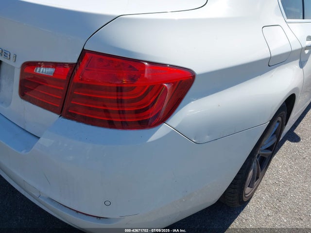 BMW 528I 2015 WBA5A5C52FD516978 Image 17