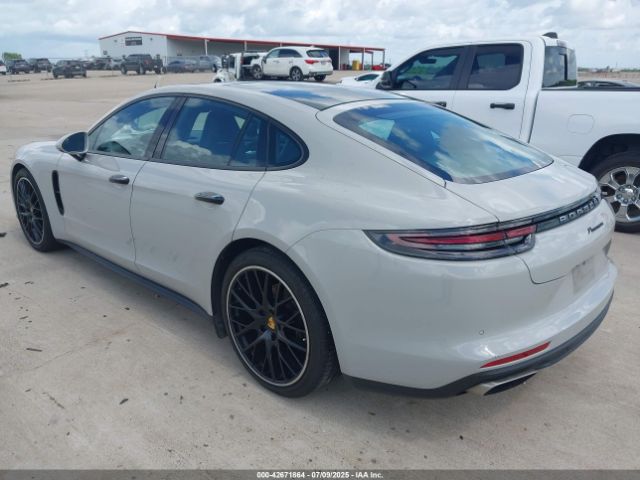 2018 PORSCHE PANAMERA WP0AA2A74JL113815 Photo 2