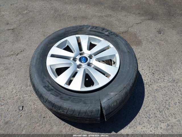 4S4BSADC9H3305628 Subaru u5