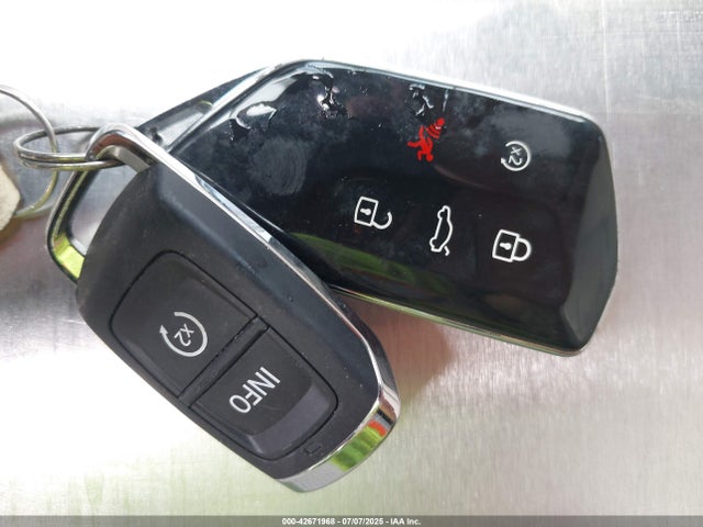 1V2HR2CA2RC601106 Volkswagen tsi