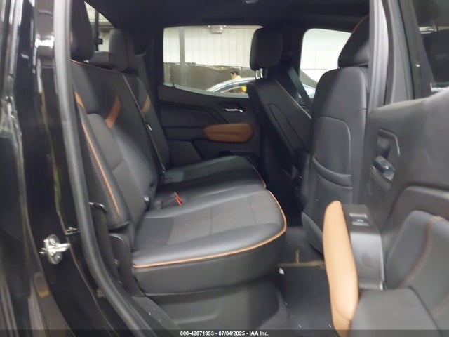 GMC l3b 2024 1GTP6DEK2R1315307 Image 8