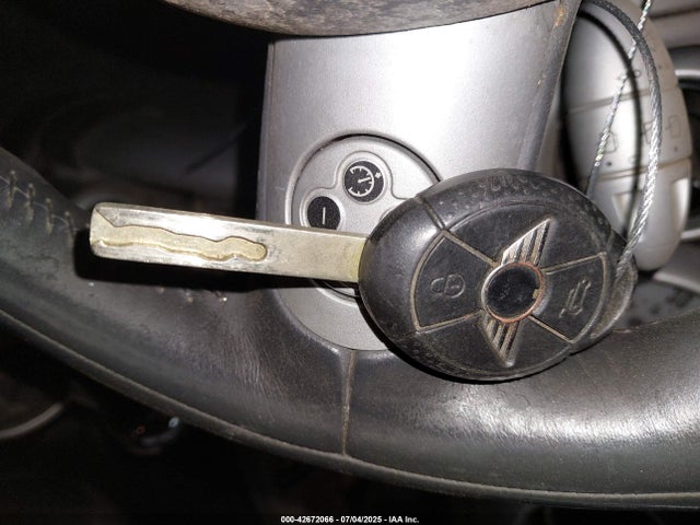 2005 MINI COOPER WMWRC33485TJ63691 Photo 10