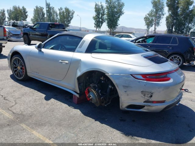 2017 PORSCHE 911 WP0BB2A99HS136607 Photo 2