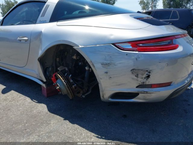 2017 PORSCHE 911 WP0BB2A99HS136607 Photo 5