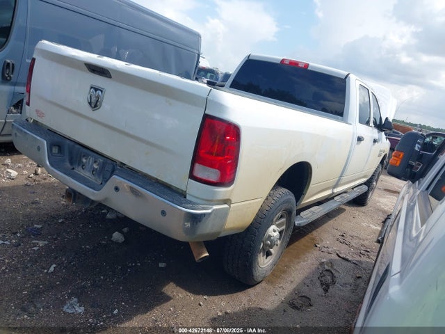 3C6UR5HJ5JG284053 RAM 2018
