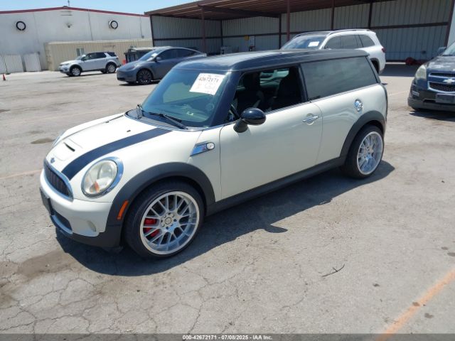 2010 MINI COOPER S CLUBMAN WMWMM3C54ATP93850 Photo 1