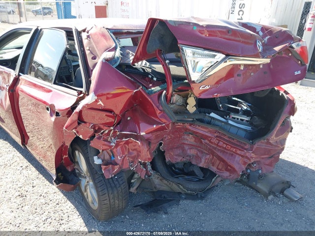 4T1BF1FK1HU690492 Toyota 2ar-fe