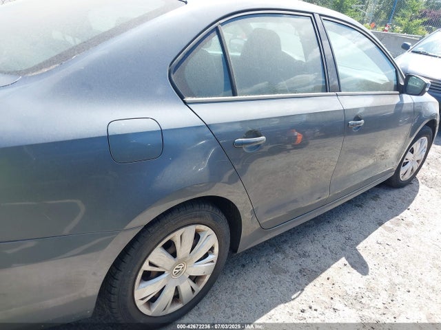 3VWD17AJ1EM238164 Volkswagen 2014