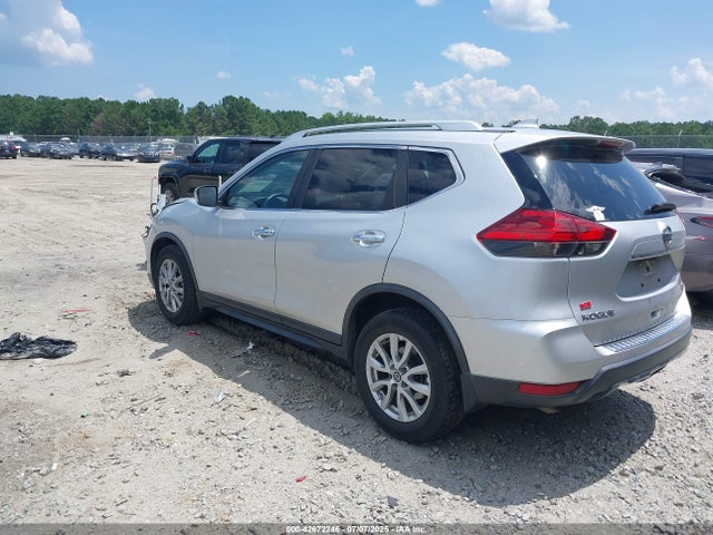 Nissan 2017 2017 KNMAT2MT6HP603887 Image 3