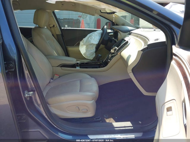 1G4GB5G39EF232330 Buick lfx