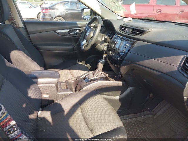 JN8AT2MV6HW003592 Nissan 2017