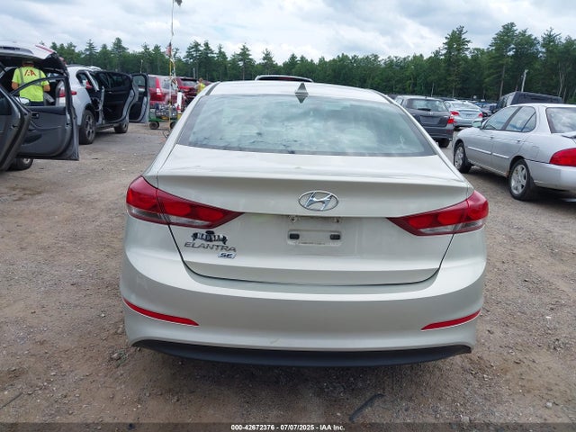 Hyundai 2017 2017 5NPD74LF1HH169642 Image 16