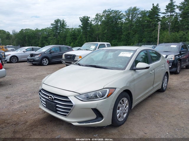 Hyundai 2017 2017 5NPD74LF1HH169642 Image 2