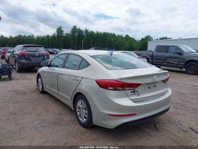 Hyundai 2017 2017 5NPD74LF1HH169642 Image 3