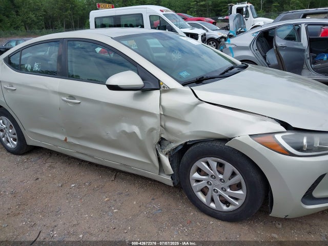 Hyundai 2017 2017 5NPD74LF1HH169642 Image 6