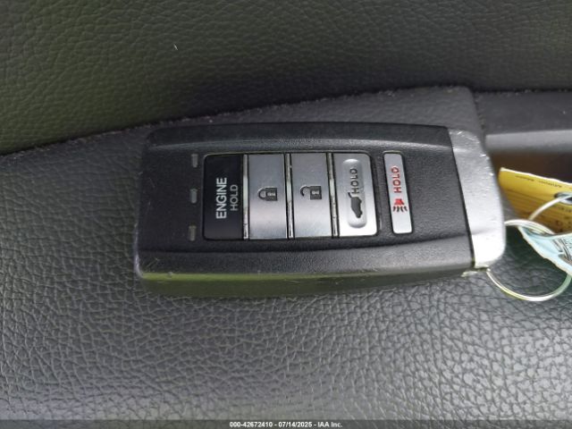 2017 ACURA RDX 5J8TB4H77HL021813 Photo 10