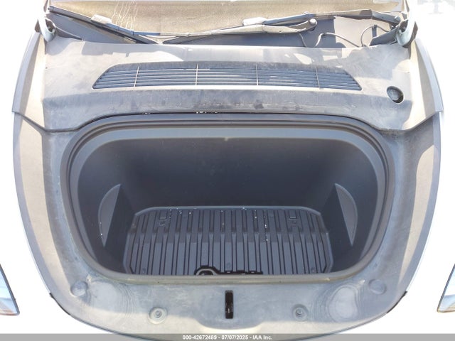 7SAYGDEE0RF160178 Tesla Model Y