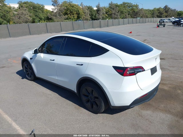 7SAYGDEE0RF160178 Tesla Model Y