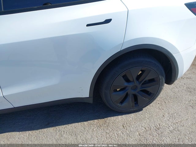 7SAYGDEE0RF160178 Tesla Model Y