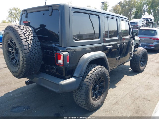 1C4HJXDN2LW300431 Jeep 2020