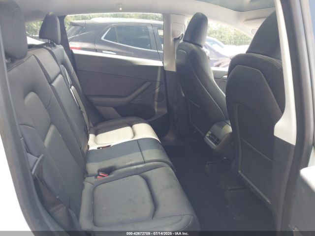 2023 TESLA MODEL Y 7SAYGAEE6PF709703 Photo 7