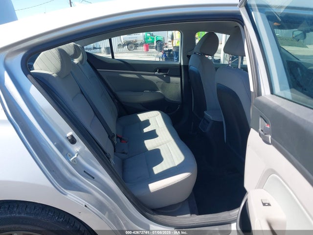 5NPD84LF6JH299015 Hyundai mpi nu