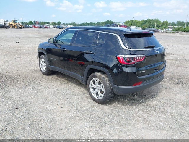 Jeep Compass 2024 3C4NJDAN7RT126358 Image 3