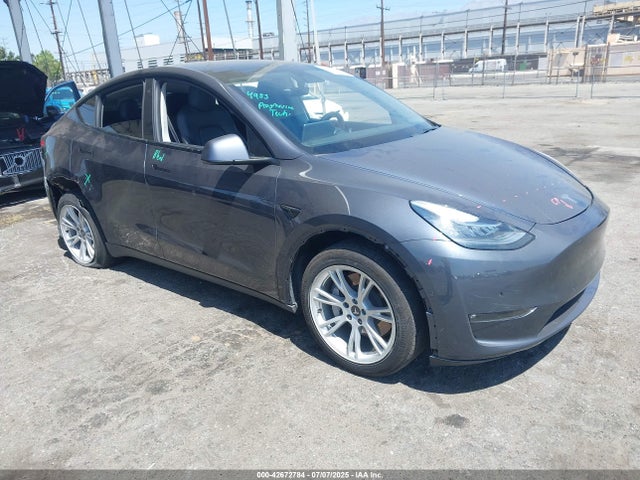 2021 TESLA MODEL Y 5YJYGDEE7MF283109 Photo 0