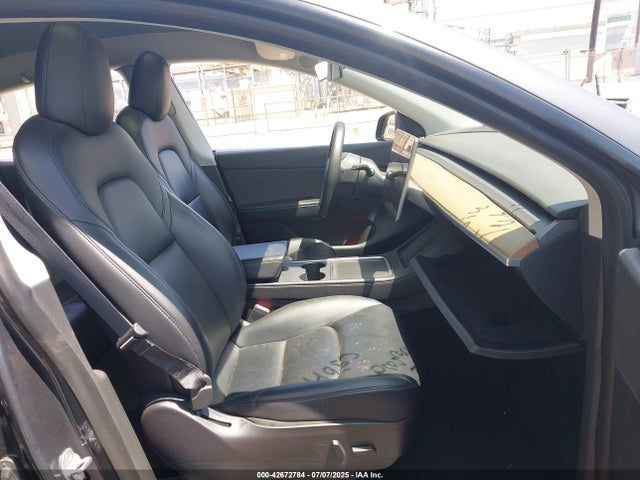 2021 TESLA MODEL Y 5YJYGDEE7MF283109 Photo 4