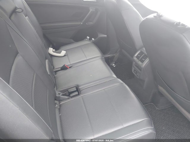 Volkswagen Tiguan 2020 3VV2B7AX5LM024708 Image 8