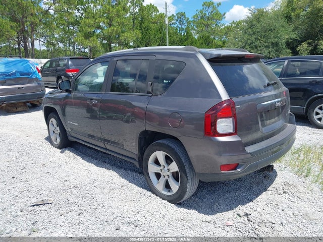 Jeep 2016 2016 1C4NJCEA8GD648078 Image 3