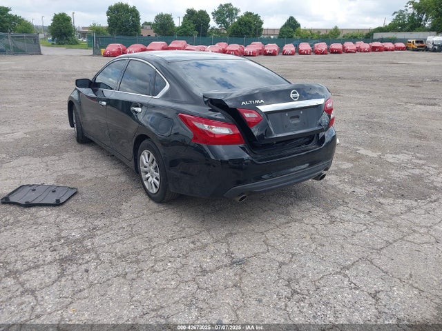 Nissan 2018 2018 1N4AL3AP6JC120318 Image 3