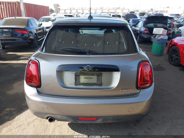 Mini Hardtop 2020 WMWXU7C02L2L78043 Image 16