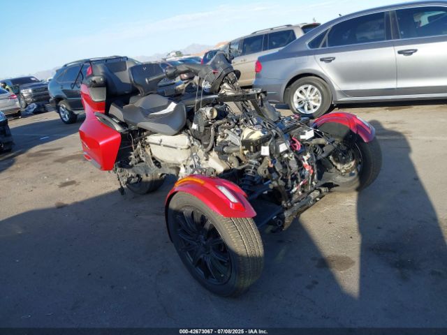 2015 CAN-AM SPYDER ROADSTER 2BXNBDD2XFV004260