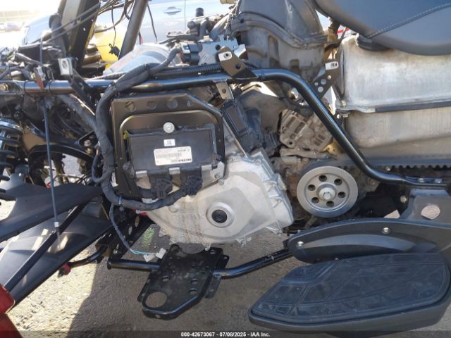 2015 CAN-AM SPYDER ROADSTER 2BXNBDD2XFV004260 Photo 8